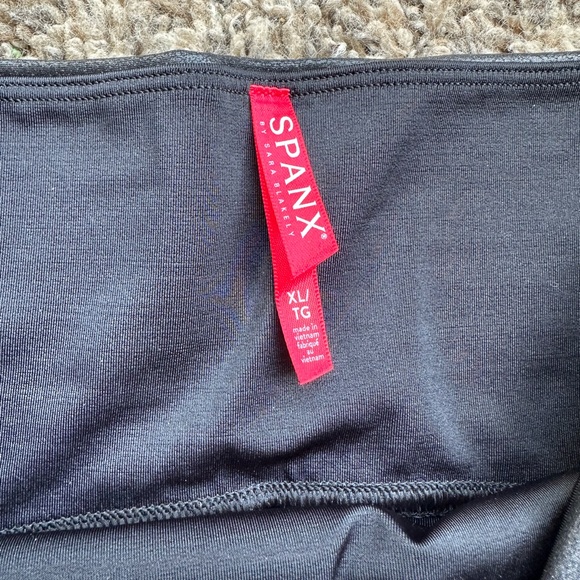 Spanx faux leather leggings - Picture 4 of 5